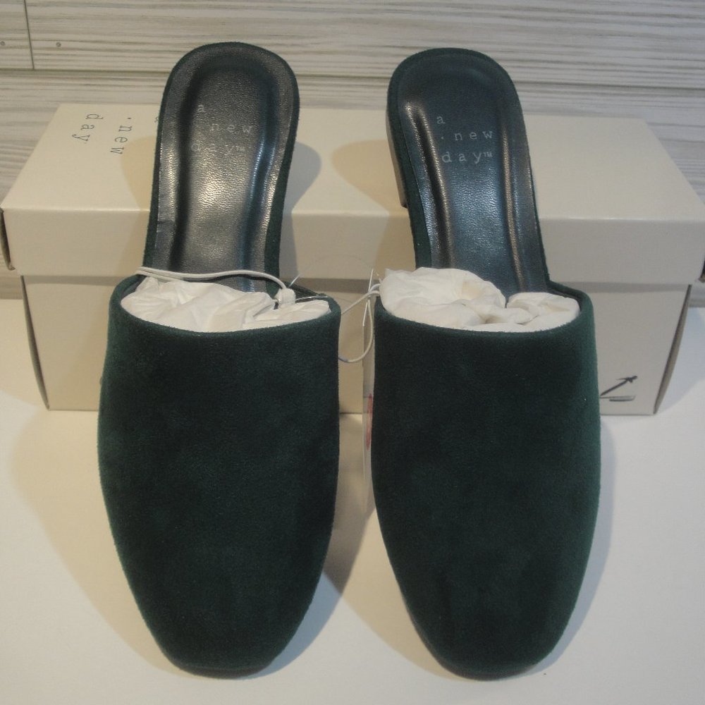 A New Day Flats Teal Size 5 with Memory Foam